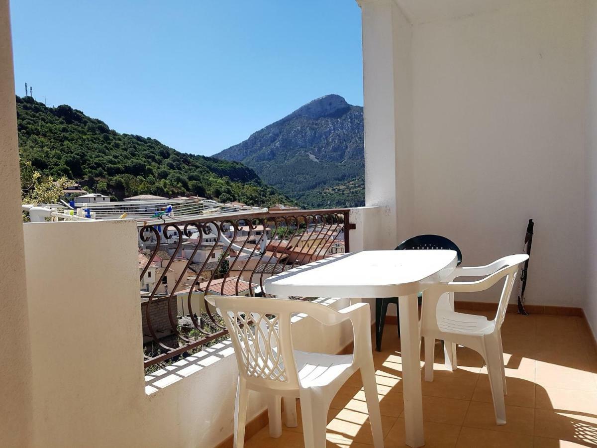 Su Pranu Hotel Onifai Exterior photo