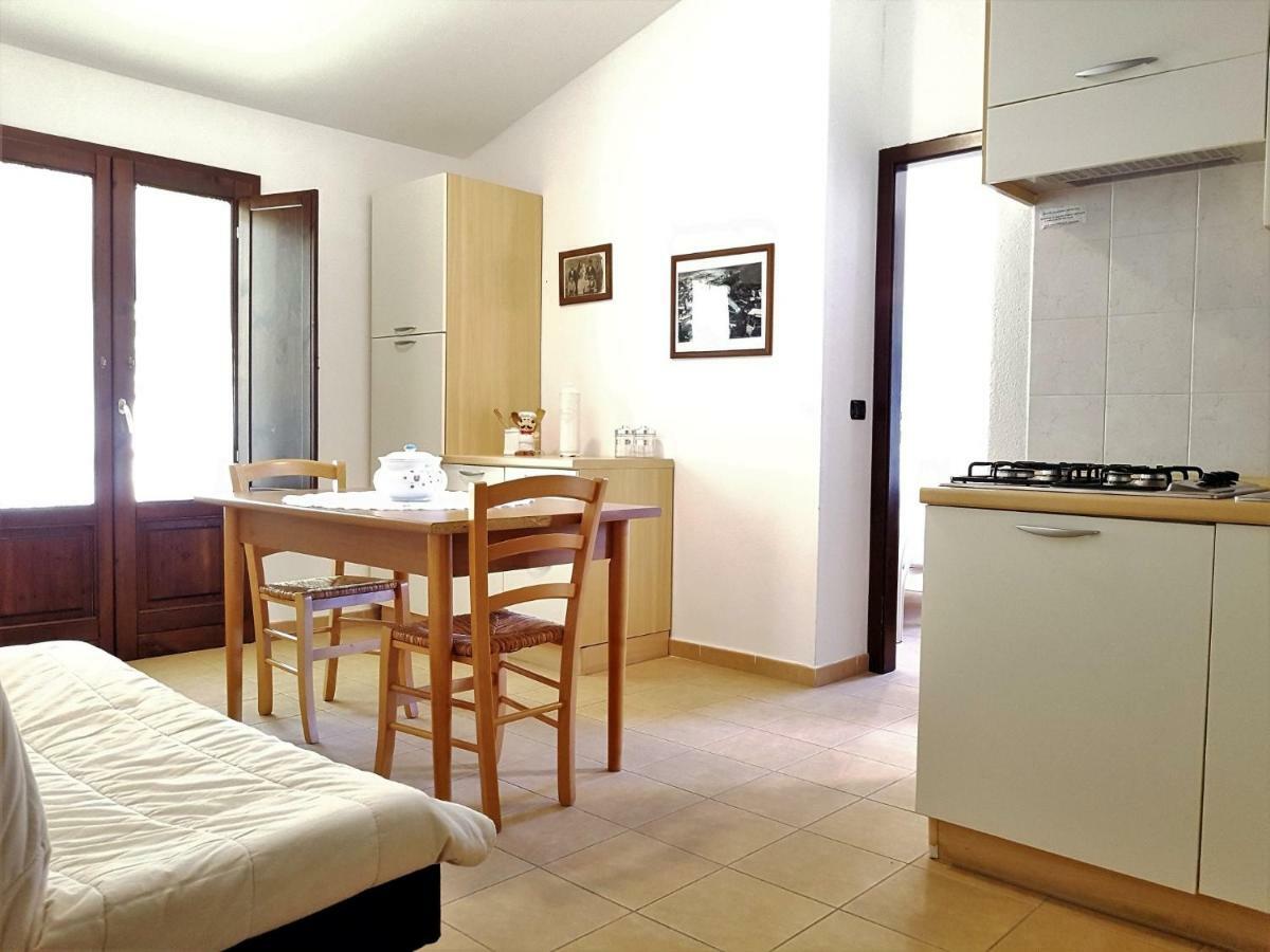 Su Pranu Hotel Onifai Exterior photo